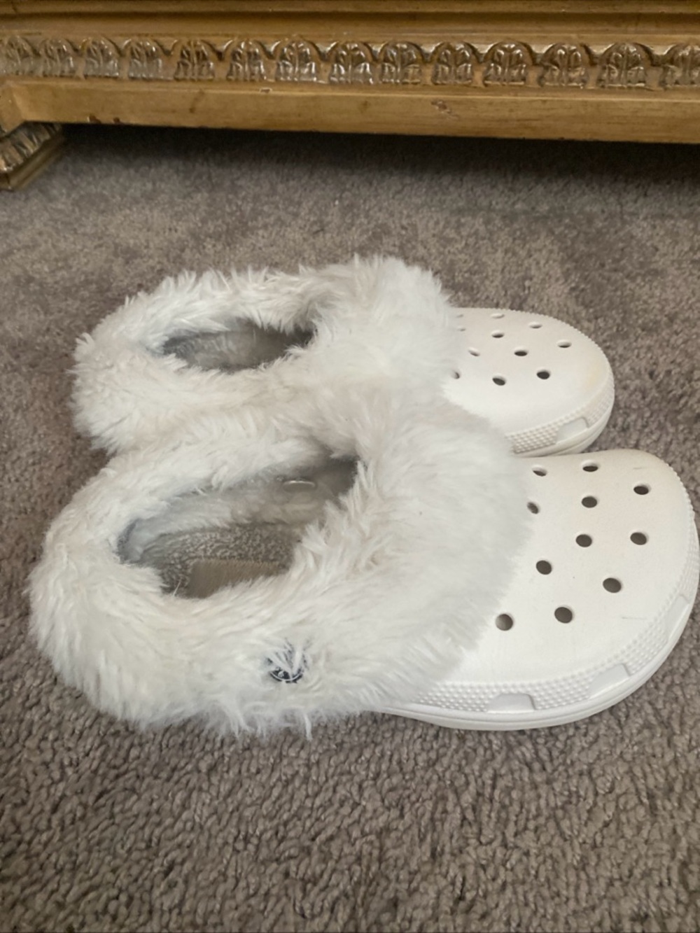 CROCS Mammoth White Faux-Fur Lined Clog Mules SZ 4 M/ 6W